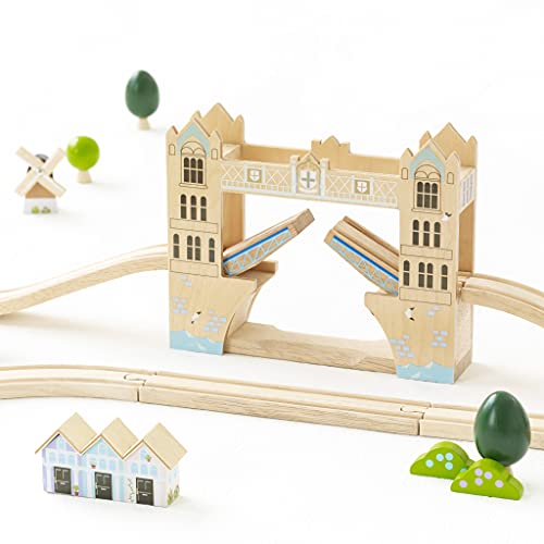 Le Toy Van London Wooden Train Set - 120 Piece Track & Accessories - Educational Toy for Boys/Girls Age 3+